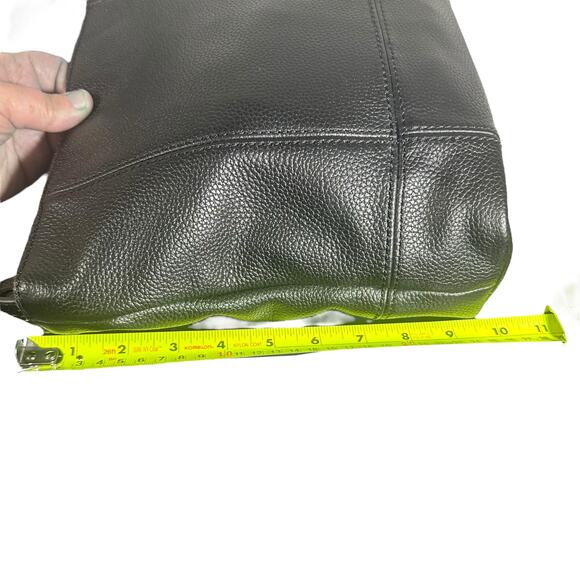 The Sak Black Leather Shoulder Bag Slouchy Soft Pebbled Everyday Purse - Picture 8 of 11